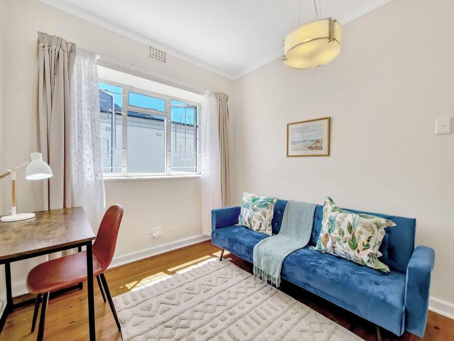 Apartment Spacious Two Bedroom In Newlands